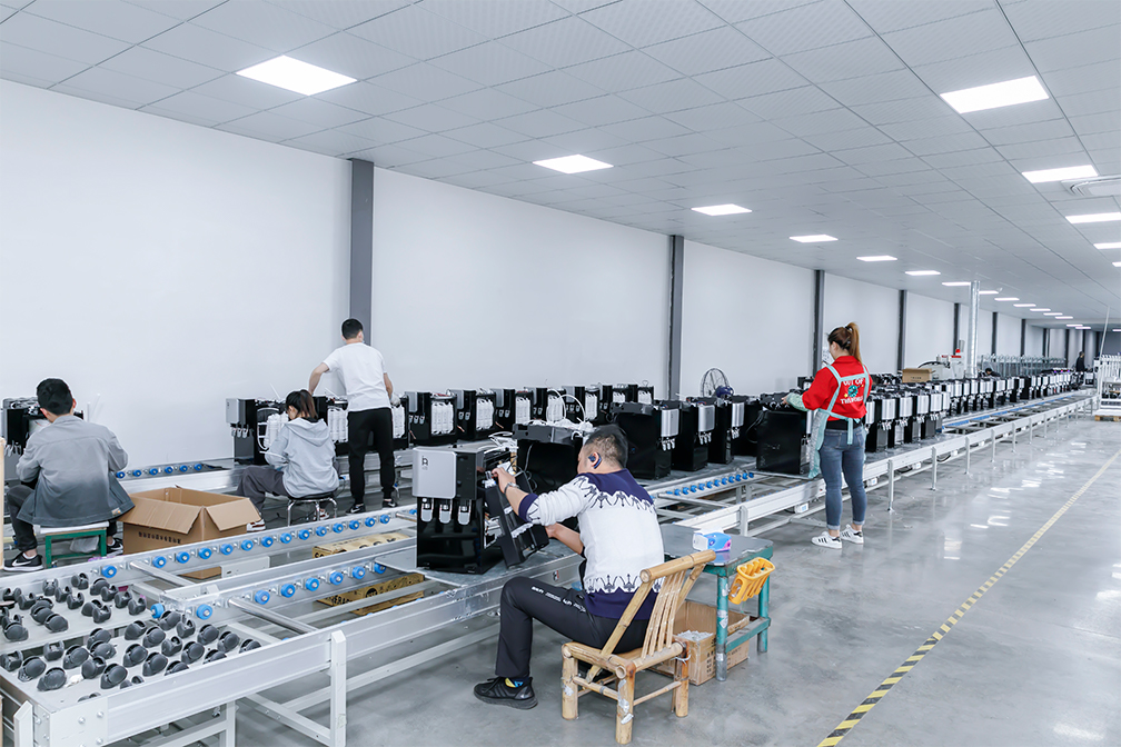 xưởng sản xuất